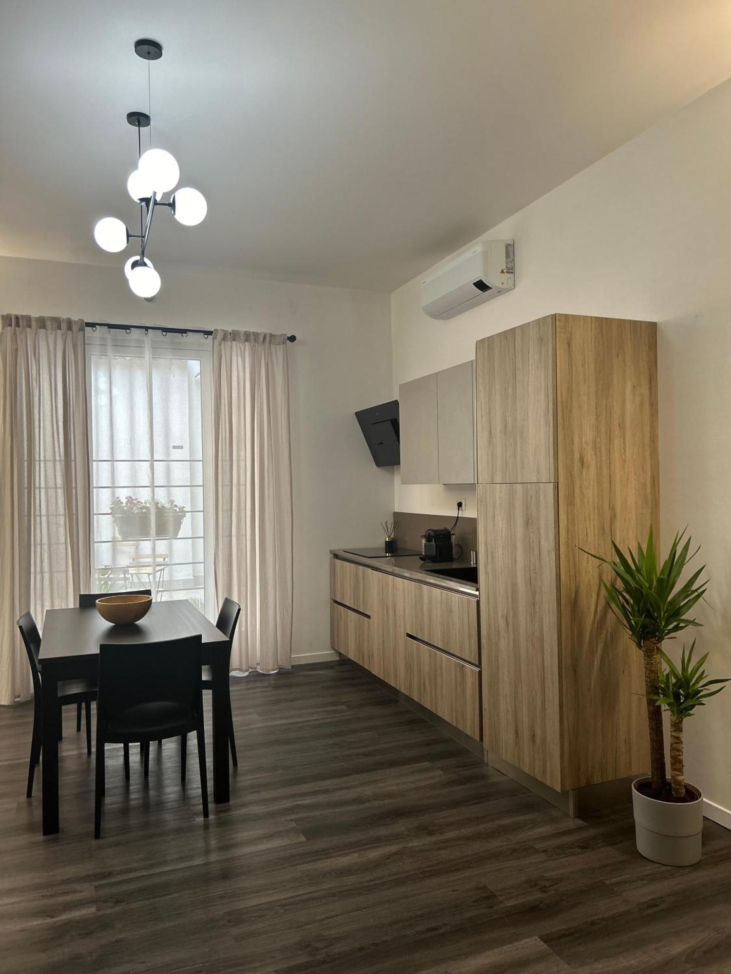 Tezone Seven Apartments ヴェローナ エクステリア 写真